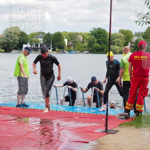 16.06.2024 - 7 Türme Triathlon KatJ http://msf.ph/oto/6318960 16.06.2024 11:57:02 Schwimmen 317, 344, 410, 523, 535, 541, 548, 560, 575 meine-sportfotos.de