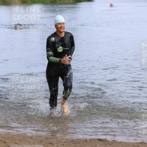 16.06.2024 - 26. Vierlanden-Triathlon Strokosch-Dieckow http://msf.ph/oto/6318978 16.06.2024 10:10:42 Schwimmen 193, 197, 198, 224, 193, 197, 198, 224 meine-sportfotos.de