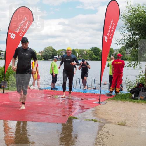 16.06.2024 - 7 Türme Triathlon KatJ http://msf.ph/oto/6318985 16.06.2024 11:57:04 Schwimmen 317, 344, 410, 523, 535, 541, 548, 560, 575 meine-sportfotos.de