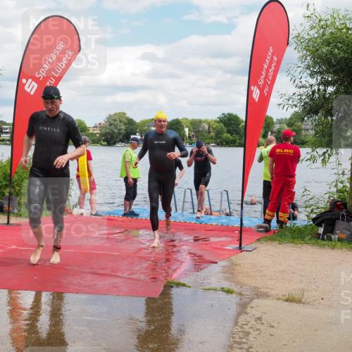 16.06.2024 - 7 Türme Triathlon KatJ http://msf.ph/oto/6318987 16.06.2024 11:57:04 Schwimmen 317, 344, 410, 523, 535, 541, 548, 560, 575 meine-sportfotos.de