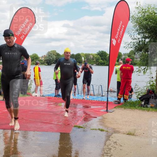 16.06.2024 - 7 Türme Triathlon KatJ http://msf.ph/oto/6318996 16.06.2024 11:57:05 Schwimmen 317, 344, 410, 523, 535, 541, 548, 560, 575 meine-sportfotos.de