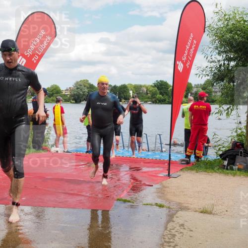 16.06.2024 - 7 Türme Triathlon KatJ http://msf.ph/oto/6318999 16.06.2024 11:57:05 Schwimmen 317, 344, 410, 523, 535, 541, 548, 560, 575 meine-sportfotos.de