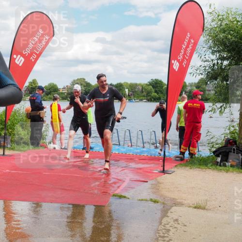 16.06.2024 - 7 Türme Triathlon KatJ http://msf.ph/oto/6319010 16.06.2024 11:57:06 Schwimmen 317, 344, 410, 475, 523, 535, 541, 548, 560, 575 meine-sportfotos.de