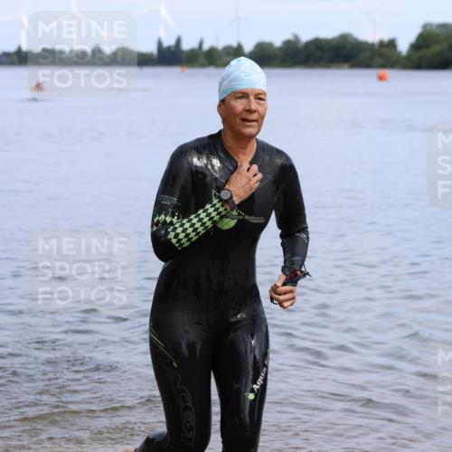 16.06.2024 - 26. Vierlanden-Triathlon Strokosch-Dieckow http://msf.ph/oto/6319022 16.06.2024 10:10:44 Schwimmen 193, 197, 198, 224, 193, 197, 198, 224 meine-sportfotos.de