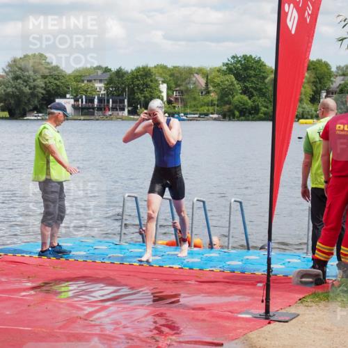 16.06.2024 - 7 Türme Triathlon KatJ http://msf.ph/oto/6319036 16.06.2024 11:57:12 Schwimmen 317, 344, 475, 523, 535, 541, 548, 560, 575 meine-sportfotos.de
