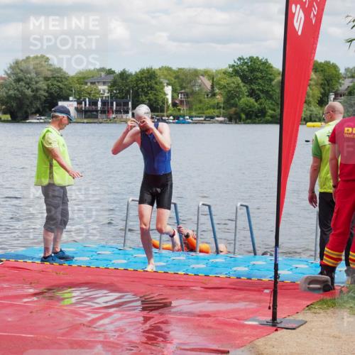 16.06.2024 - 7 Türme Triathlon KatJ http://msf.ph/oto/6319038 16.06.2024 11:57:12 Schwimmen 317, 344, 475, 523, 535, 541, 548, 560, 575 meine-sportfotos.de