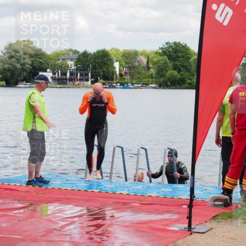 16.06.2024 - 7 Türme Triathlon KatJ http://msf.ph/oto/6319069 16.06.2024 11:57:16 Schwimmen 317, 344, 407, 475, 541, 560 meine-sportfotos.de