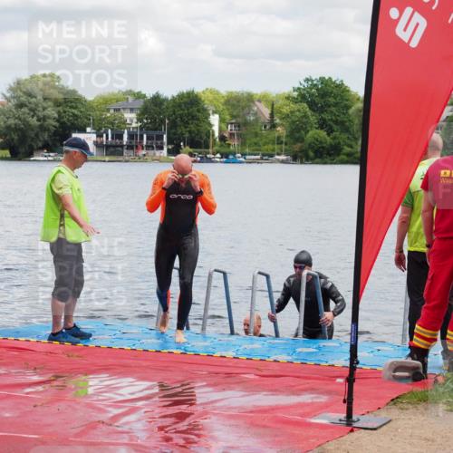 16.06.2024 - 7 Türme Triathlon KatJ http://msf.ph/oto/6319073 16.06.2024 11:57:17 Schwimmen 317, 344, 407, 475, 541, 549, 560 meine-sportfotos.de