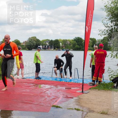 16.06.2024 - 7 Türme Triathlon KatJ http://msf.ph/oto/6319095 16.06.2024 11:57:20 Schwimmen 317, 344, 407, 475, 549, 560 meine-sportfotos.de
