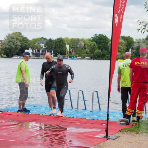 16.06.2024 - 7 Türme Triathlon KatJ http://msf.ph/oto/6319100 16.06.2024 11:57:22 Schwimmen 317, 344, 407, 475, 549, 560 meine-sportfotos.de