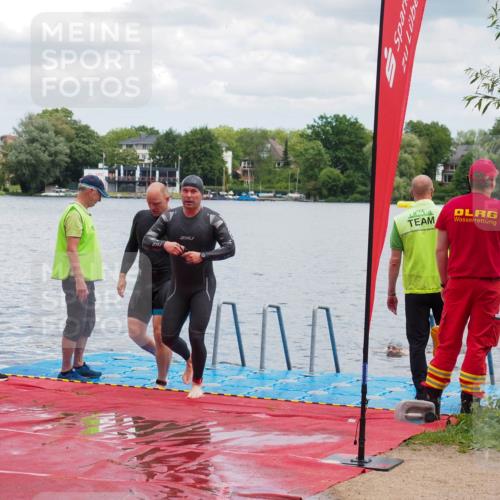 16.06.2024 - 7 Türme Triathlon KatJ http://msf.ph/oto/6319107 16.06.2024 11:57:22 Schwimmen 317, 344, 407, 475, 549, 560 meine-sportfotos.de