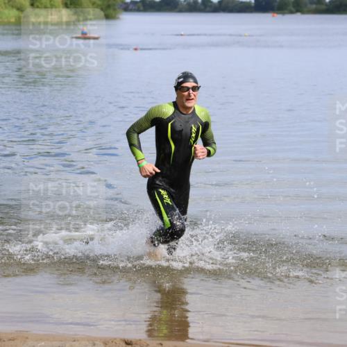 16.06.2024 - 26. Vierlanden-Triathlon Strokosch-Dieckow http://msf.ph/oto/6319124 16.06.2024 10:11:22 Schwimmen 213, 213 meine-sportfotos.de