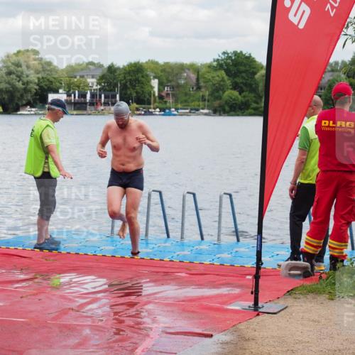 16.06.2024 - 7 Türme Triathlon KatJ http://msf.ph/oto/6319140 16.06.2024 11:57:35 Schwimmen 317, 344, 375, 377, 407, 475, 525, 549, 560 meine-sportfotos.de