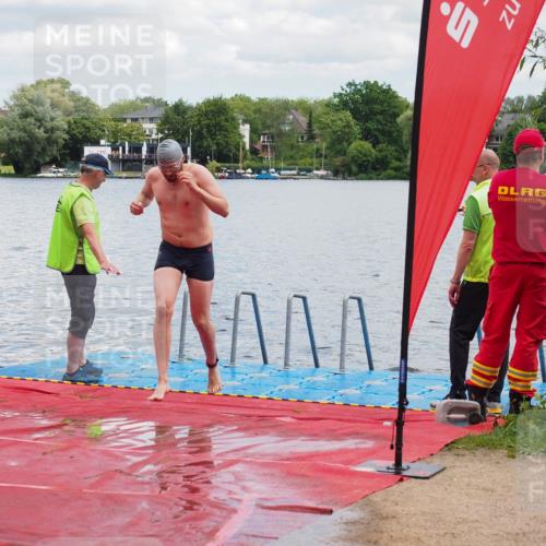 16.06.2024 - 7 Türme Triathlon KatJ http://msf.ph/oto/6319145 16.06.2024 11:57:36 Schwimmen 317, 344, 375, 377, 407, 475, 525, 549, 560 meine-sportfotos.de