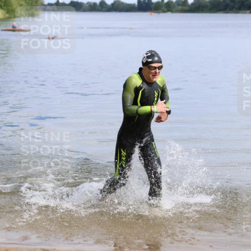 16.06.2024 - 26. Vierlanden-Triathlon Strokosch-Dieckow http://msf.ph/oto/6319174 16.06.2024 10:11:23 Schwimmen 213, 213 meine-sportfotos.de