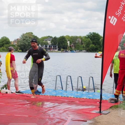 16.06.2024 - 7 Türme Triathlon KatJ http://msf.ph/oto/6319180 16.06.2024 11:57:54 Schwimmen 375, 377, 407, 455, 525, 549, 590 meine-sportfotos.de
