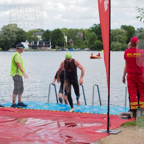16.06.2024 - 7 Türme Triathlon KatJ http://msf.ph/oto/6319200 16.06.2024 11:58:02 Schwimmen 375, 377, 455, 525, 549, 590 meine-sportfotos.de