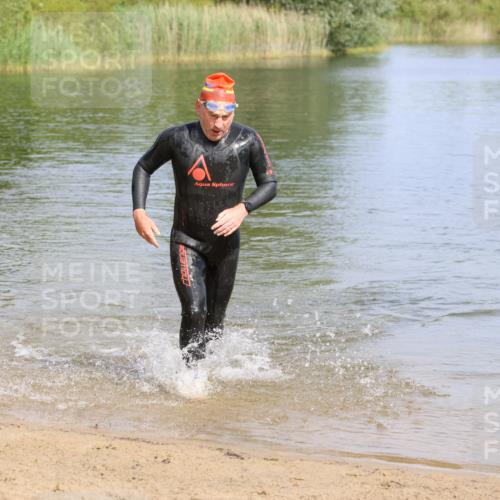16.06.2024 - 26. Vierlanden-Triathlon Strokosch-Dieckow http://msf.ph/oto/6319297 16.06.2024 10:11:32 Schwimmen 200, 213, 200, 213 meine-sportfotos.de