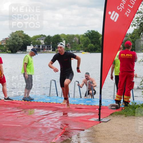 16.06.2024 - 7 Türme Triathlon KatJ http://msf.ph/oto/6319299 16.06.2024 11:58:27 Schwimmen 409, 455, 466, 545, 590 meine-sportfotos.de