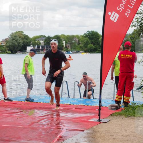 16.06.2024 - 7 Türme Triathlon KatJ http://msf.ph/oto/6319307 16.06.2024 11:58:28 Schwimmen 409, 455, 466, 545, 590 meine-sportfotos.de