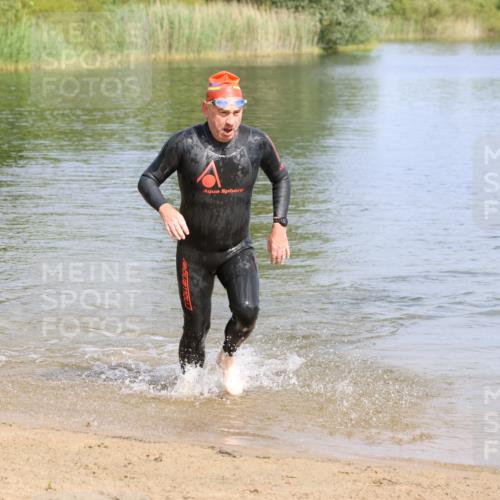16.06.2024 - 26. Vierlanden-Triathlon Strokosch-Dieckow http://msf.ph/oto/6319319 16.06.2024 10:11:32 Schwimmen 200, 213, 200, 213 meine-sportfotos.de