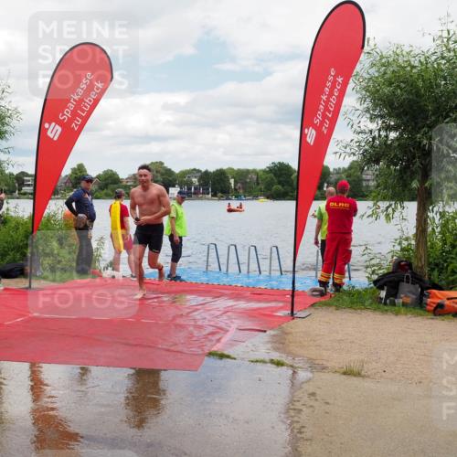 16.06.2024 - 7 Türme Triathlon KatJ http://msf.ph/oto/6319334 16.06.2024 11:58:31 Schwimmen 409, 455, 466, 545, 590 meine-sportfotos.de