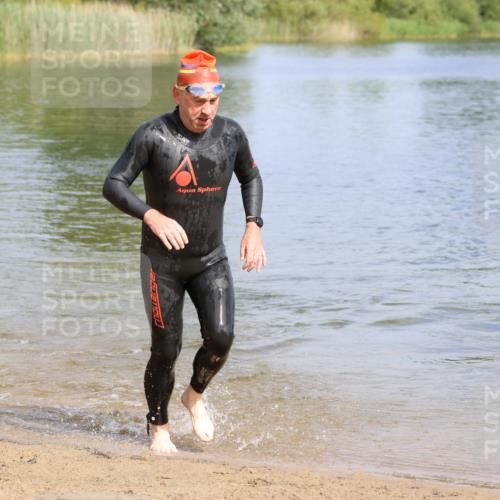 16.06.2024 - 26. Vierlanden-Triathlon Strokosch-Dieckow http://msf.ph/oto/6319344 16.06.2024 10:11:33 Schwimmen 200, 213, 200, 213 meine-sportfotos.de