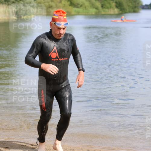 16.06.2024 - 26. Vierlanden-Triathlon Strokosch-Dieckow http://msf.ph/oto/6319420 16.06.2024 10:11:33 Schwimmen 200, 213, 200, 213 meine-sportfotos.de