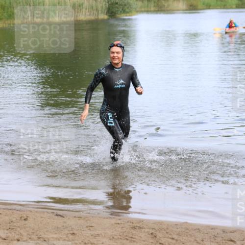 16.06.2024 - 26. Vierlanden-Triathlon Strokosch-Dieckow http://msf.ph/oto/6319490 16.06.2024 10:12:54 Schwimmen 184, 184 meine-sportfotos.de