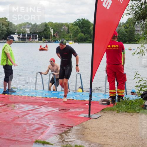 16.06.2024 - 7 Türme Triathlon KatJ http://msf.ph/oto/6319498 16.06.2024 11:59:01 Schwimmen 304, 350, 409, 414, 422, 448, 466, 545 meine-sportfotos.de