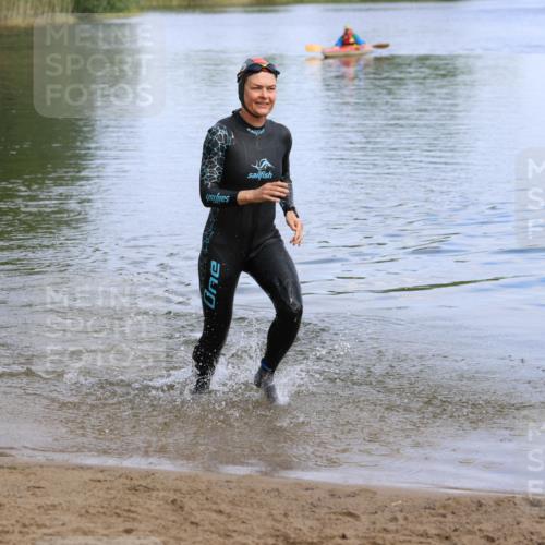 16.06.2024 - 26. Vierlanden-Triathlon Strokosch-Dieckow http://msf.ph/oto/6319515 16.06.2024 10:12:55 Schwimmen 184, 184 meine-sportfotos.de