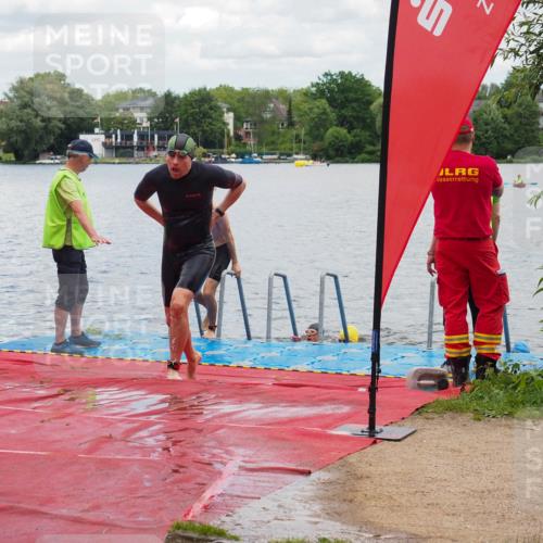 16.06.2024 - 7 Türme Triathlon KatJ http://msf.ph/oto/6319517 16.06.2024 11:59:02 Schwimmen 304, 350, 409, 414, 422, 448, 466, 545, 558 meine-sportfotos.de