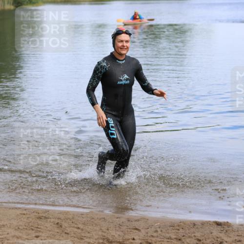 16.06.2024 - 26. Vierlanden-Triathlon Strokosch-Dieckow http://msf.ph/oto/6319543 16.06.2024 10:12:55 Schwimmen 184, 184 meine-sportfotos.de