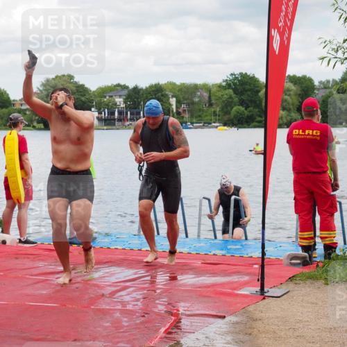 16.06.2024 - 7 Türme Triathlon KatJ http://msf.ph/oto/6319618 16.06.2024 11:59:16 Schwimmen 304, 350, 414, 422, 448, 487, 558 meine-sportfotos.de