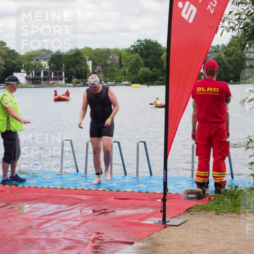 16.06.2024 - 7 Türme Triathlon KatJ http://msf.ph/oto/6319644 16.06.2024 11:59:19 Schwimmen 304, 350, 414, 422, 448, 487, 558 meine-sportfotos.de