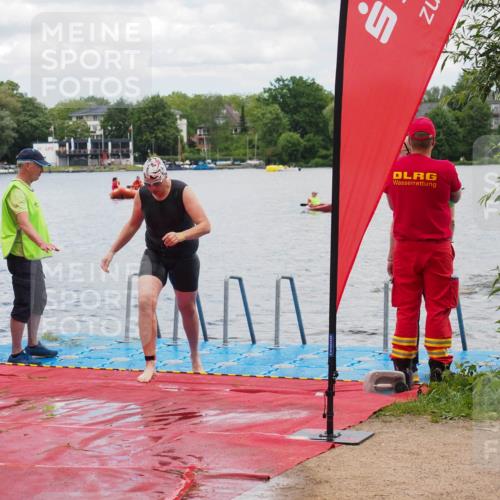 16.06.2024 - 7 Türme Triathlon KatJ http://msf.ph/oto/6319661 16.06.2024 11:59:20 Schwimmen 304, 350, 414, 422, 448, 487, 558 meine-sportfotos.de