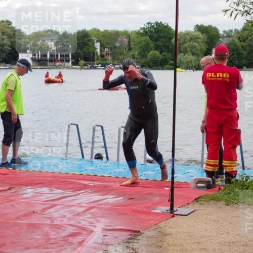 16.06.2024 - 7 Türme Triathlon KatJ http://msf.ph/oto/6319715 16.06.2024 11:59:38 Schwimmen 322, 365, 439, 487, 558 meine-sportfotos.de