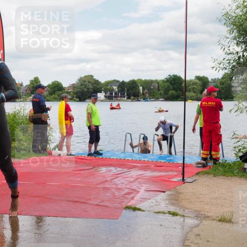 16.06.2024 - 7 Türme Triathlon KatJ http://msf.ph/oto/6319767 16.06.2024 11:59:41 Schwimmen 322, 365, 439, 487, 558 meine-sportfotos.de