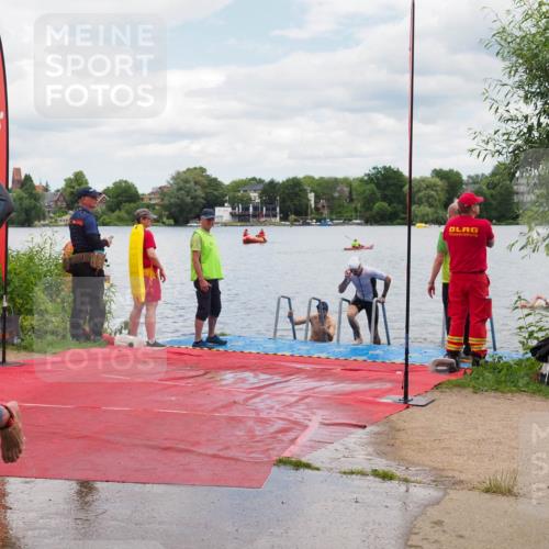16.06.2024 - 7 Türme Triathlon KatJ http://msf.ph/oto/6319771 16.06.2024 11:59:41 Schwimmen 322, 365, 439, 487, 558 meine-sportfotos.de