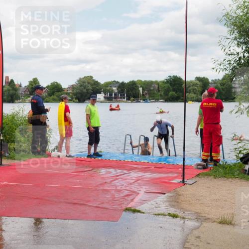 16.06.2024 - 7 Türme Triathlon KatJ http://msf.ph/oto/6319774 16.06.2024 11:59:41 Schwimmen 322, 365, 439, 487, 558 meine-sportfotos.de