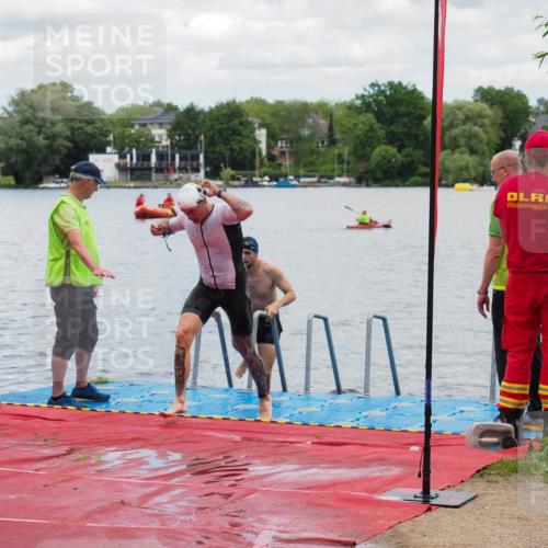16.06.2024 - 7 Türme Triathlon KatJ http://msf.ph/oto/6319781 16.06.2024 11:59:43 Schwimmen 322, 365, 439, 487, 558 meine-sportfotos.de
