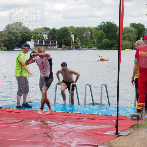 16.06.2024 - 7 Türme Triathlon KatJ http://msf.ph/oto/6319790 16.06.2024 11:59:43 Schwimmen 322, 365, 439, 487, 558 meine-sportfotos.de