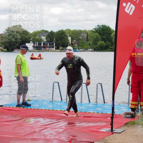 16.06.2024 - 7 Türme Triathlon KatJ http://msf.ph/oto/6319842 16.06.2024 11:59:54 Schwimmen 322, 365, 439 meine-sportfotos.de