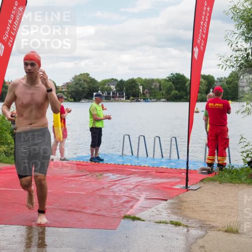 16.06.2024 - 7 Türme Triathlon KatJ http://msf.ph/oto/6319946 16.06.2024 12:00:06 Schwimmen 322, 365, 439 meine-sportfotos.de