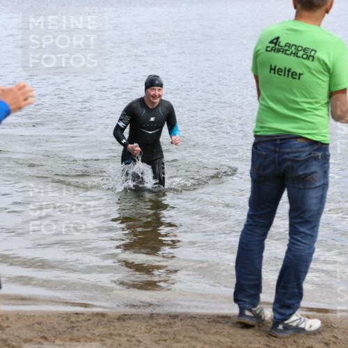 16.06.2024 - 26. Vierlanden-Triathlon Strokosch-Dieckow http://msf.ph/oto/6319952 16.06.2024 10:42:31 Schwimmen 195, 195 meine-sportfotos.de