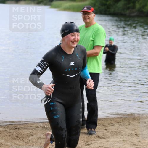 16.06.2024 - 26. Vierlanden-Triathlon Strokosch-Dieckow http://msf.ph/oto/6320064 16.06.2024 10:42:36 Schwimmen 195, 195 meine-sportfotos.de