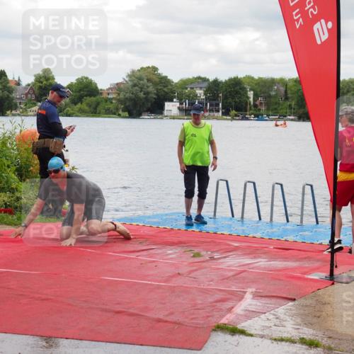 16.06.2024 - 7 Türme Triathlon KatJ http://msf.ph/oto/6320082 16.06.2024 12:02:18 Schwimmen 345, 403 meine-sportfotos.de