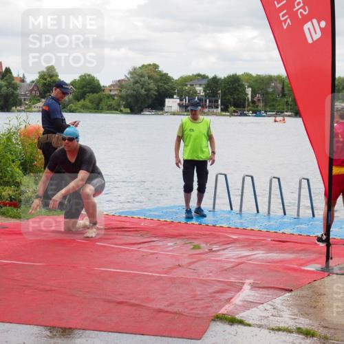 16.06.2024 - 7 Türme Triathlon KatJ http://msf.ph/oto/6320088 16.06.2024 12:02:18 Schwimmen 345, 403 meine-sportfotos.de