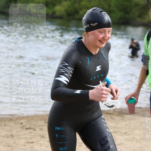 16.06.2024 - 26. Vierlanden-Triathlon Strokosch-Dieckow http://msf.ph/oto/6320107 16.06.2024 10:42:36 Schwimmen 195, 195 meine-sportfotos.de