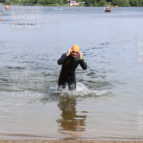 16.06.2024 - 26. Vierlanden-Triathlon Strokosch-Dieckow http://msf.ph/oto/6320117 16.06.2024 10:53:00 Schwimmen 238, 238 meine-sportfotos.de